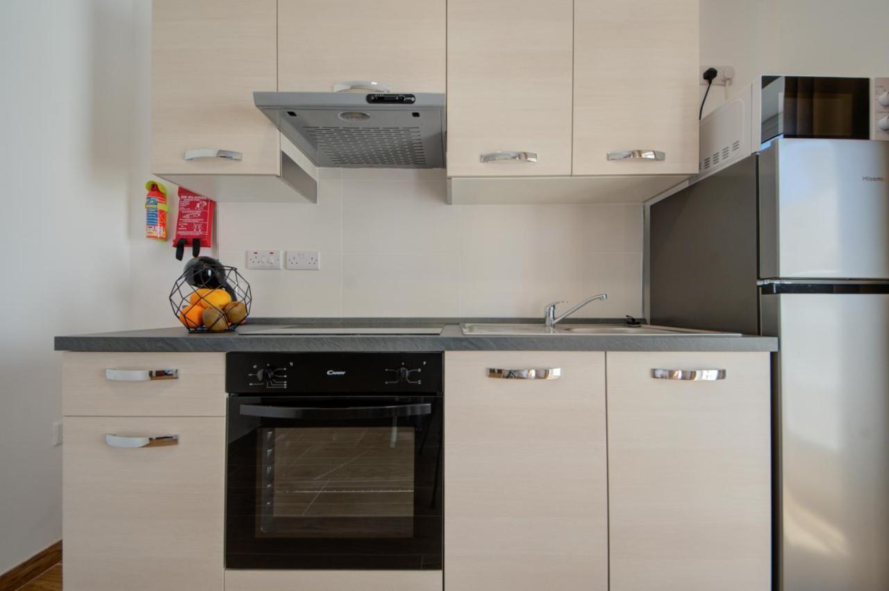 Marina Suites & Apartments - Self Catering - By Tritoni Hotels Gzira Bagian luar foto