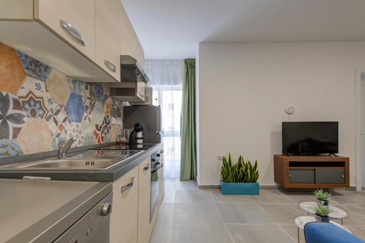 Marina Suites & Apartments - Self Catering - By Tritoni Hotels Gzira Bagian luar foto