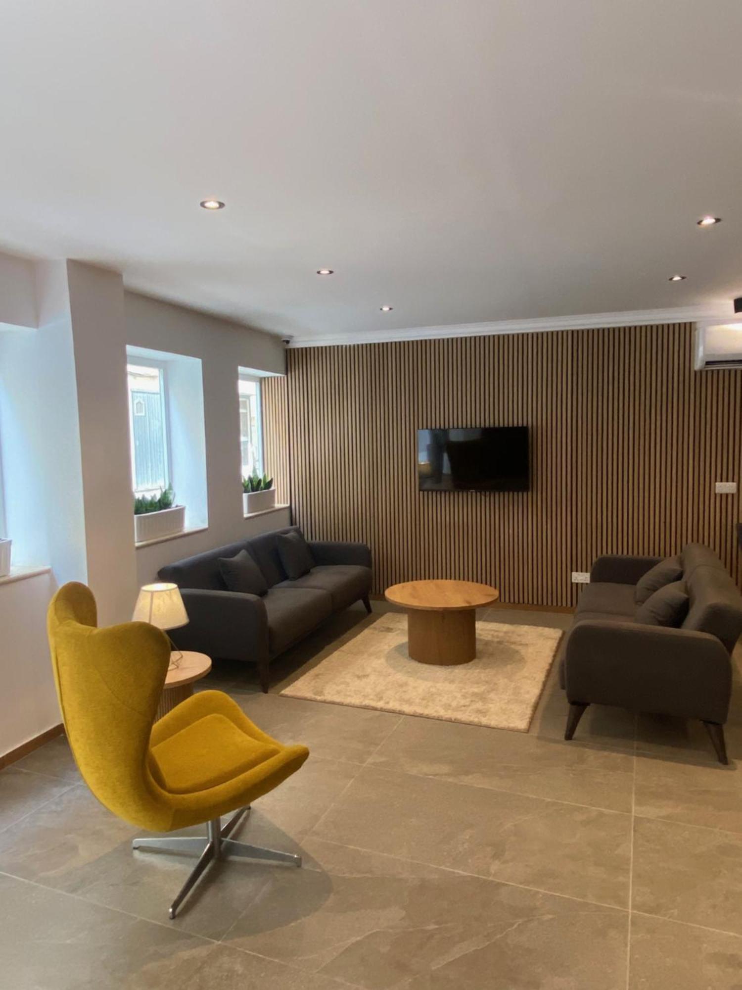 Marina Suites & Apartments - Self Catering - By Tritoni Hotels Gzira Bagian luar foto